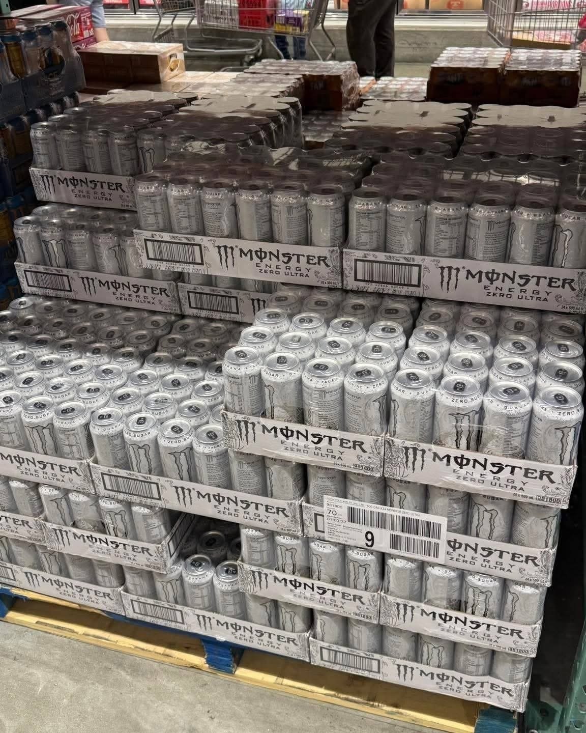 Monster Drink Pallet